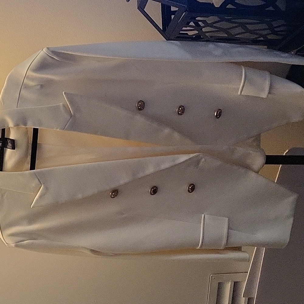 Elegant White Blazer with Gold Buttons Double Brested